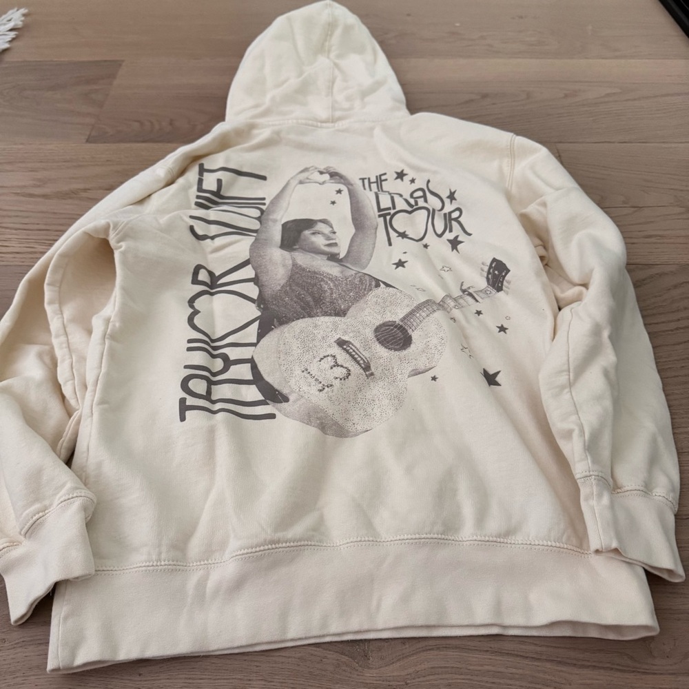 Taylor Swift Fearless Yellow Hoodie - Picture 2 of 3